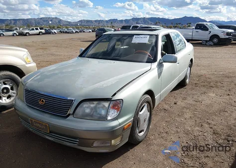 1999 Lexus Ls 400 z USA, uszkodzony, nr VIN JT8BH28F8X0154728
